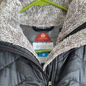 Columbia Black Quilted Jacket with Plush Lining